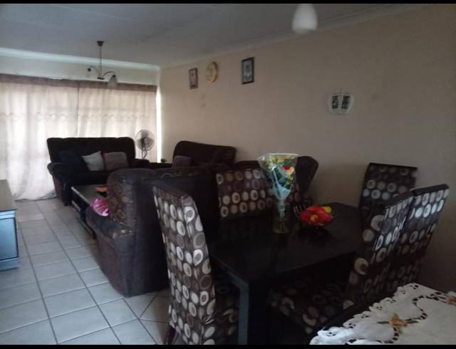1 BEDROOM PROPERTY TO RENT IN VANDERBIJLPARK CW 2